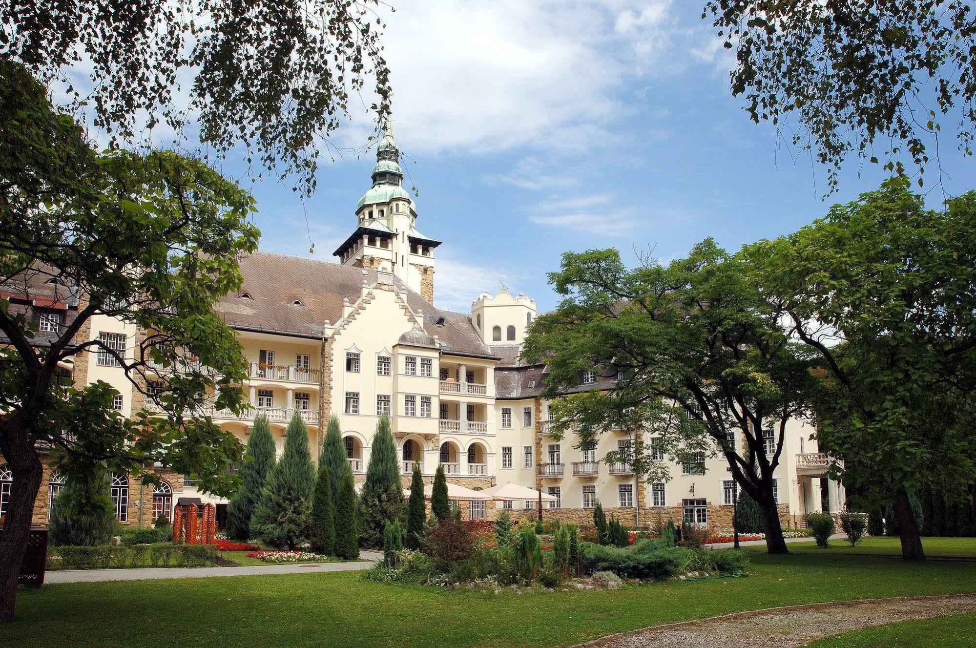 Hotel Palota Lillafüred Esterno foto